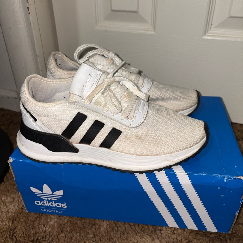 Adidas Originals Cream and Black Trainers